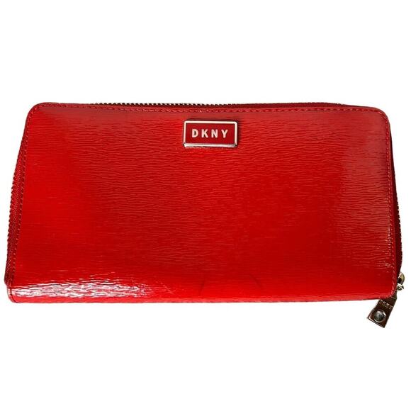 ✅ DKNY Patent Sutton Wallet Glossy RED Textured Leather Full Zip (2F-DV) - Picture 1 of 5